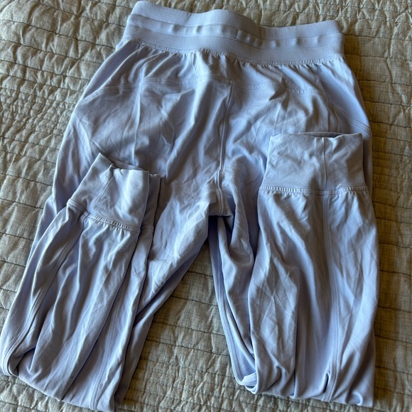 Lululemon comfy light blue joggers size 4 - Picture 2 of 2